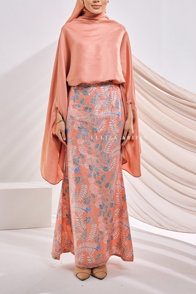 Caftan Anggun 2.0 in Orange Brick (SKIRT ONLY)